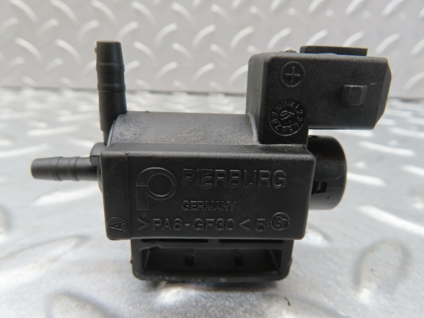 13407 Mercedes-Benz W220 S430 Vacuum Valve Pierburg 0025401897