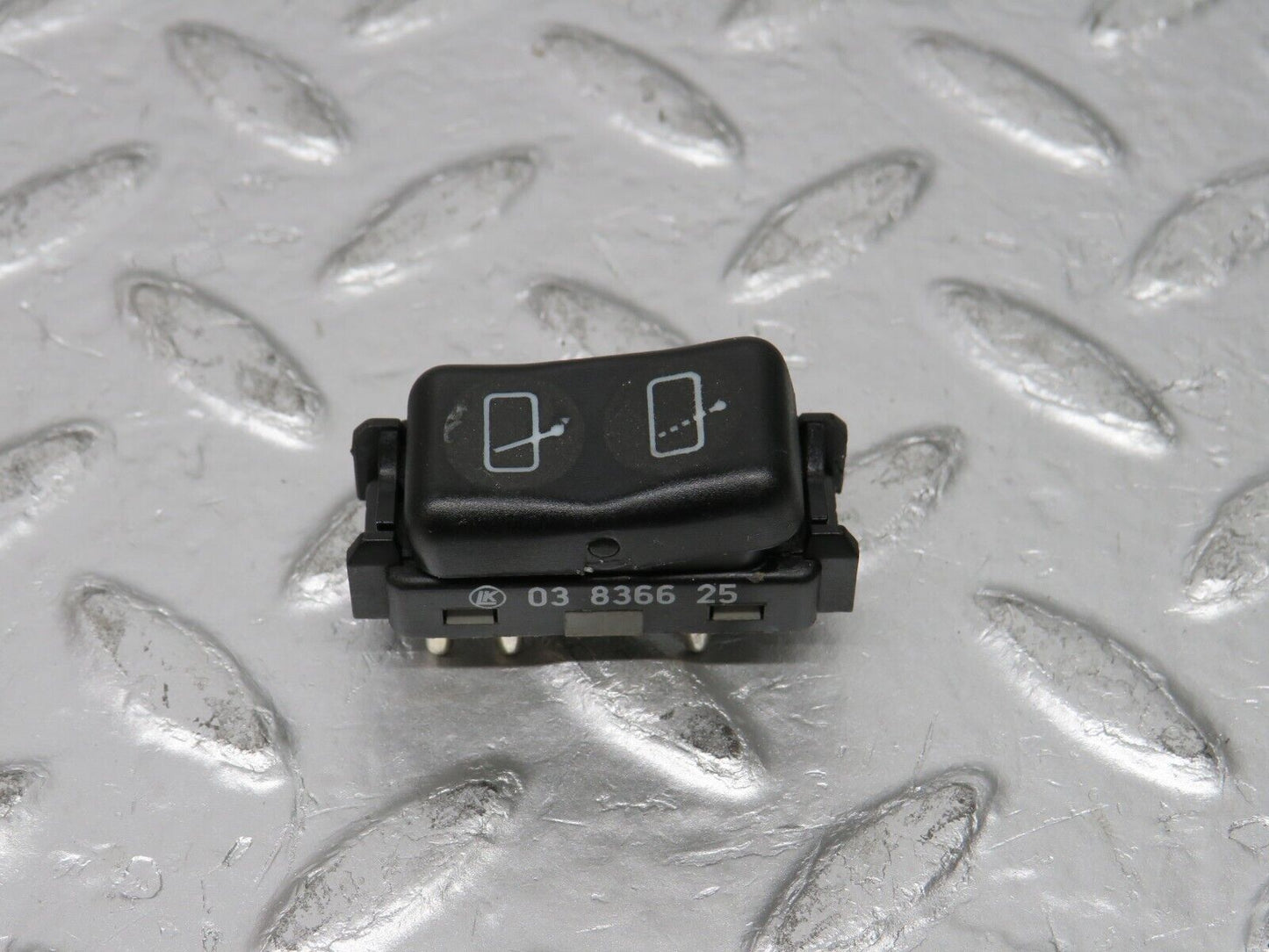 31377 Mercedes-Benz S124 220TE Wagon Windscreen Wiper Switch 1248210151