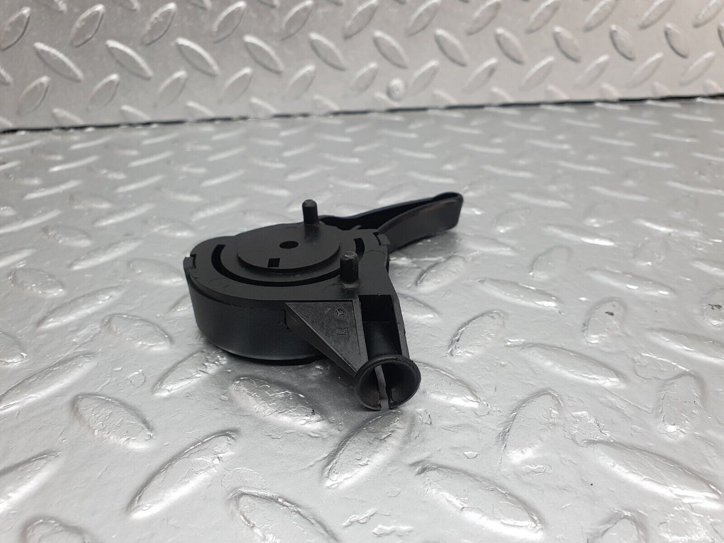 42902 Mercedes-Benz W201 190 2.0L Hood Opener Bonnet Opener Release