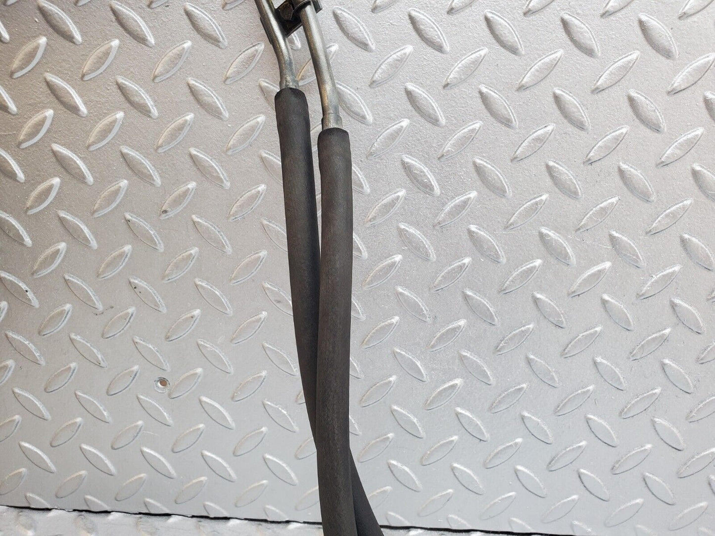 45813 Mercedes-Benz W126 420SE Fuel Hose Pipe
