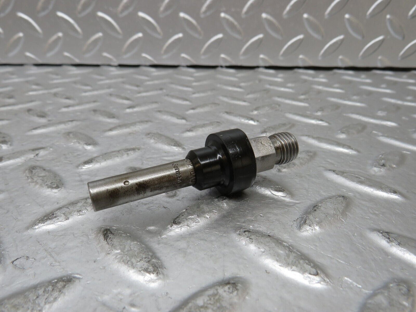 27429 Mercedes-Benz W123 280E Fuel Injector Bosch 0437502010