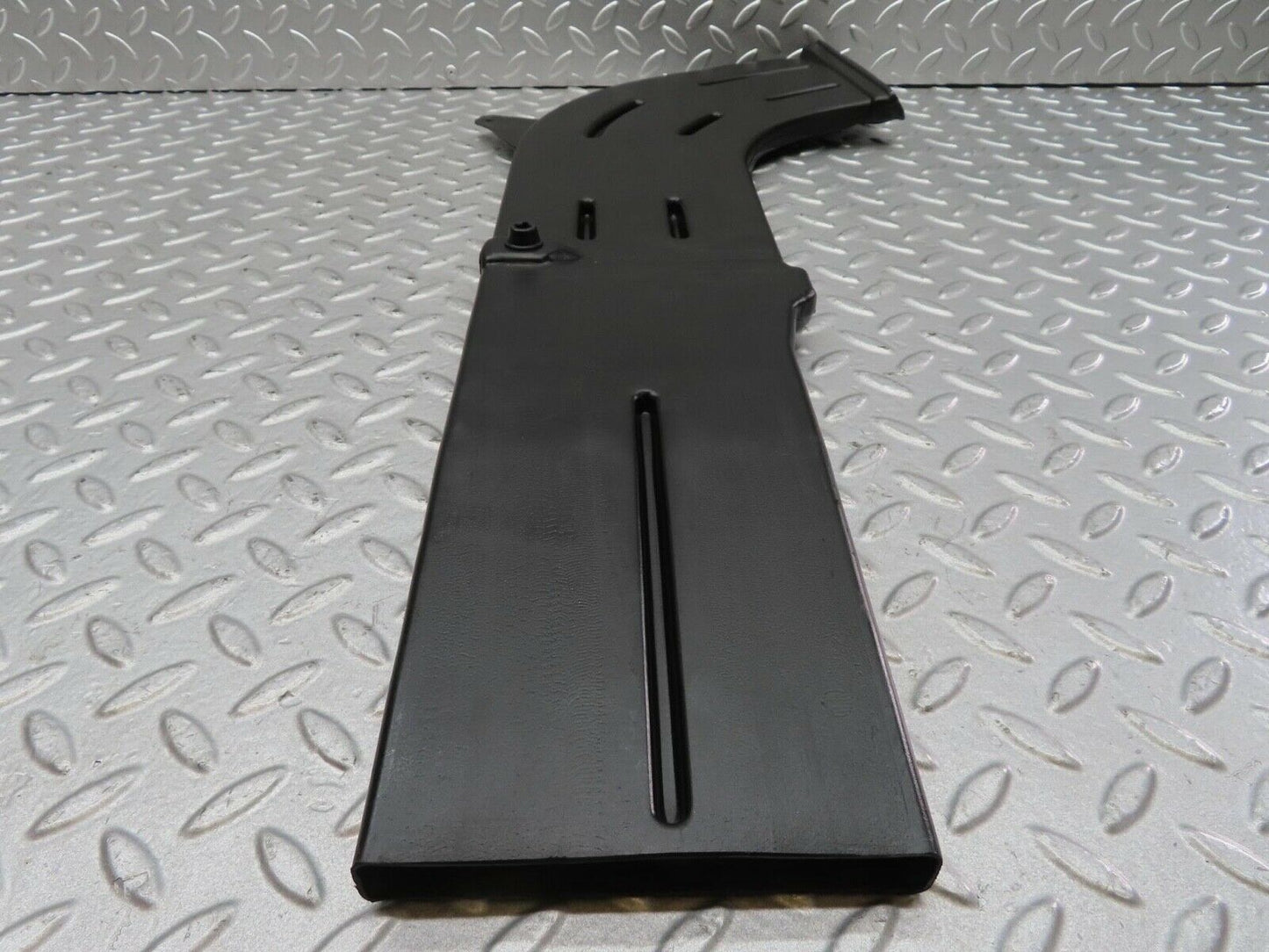 14687 Mercedes-Benz W201 190E Air Duct Heater Ventilation Left Side