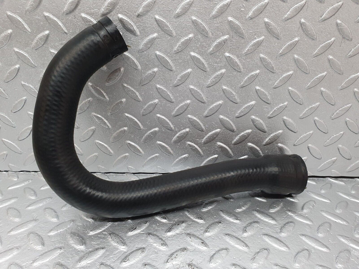 41577 Mercedes-Benz W124 200E Upper Radiator Hose 1245010182