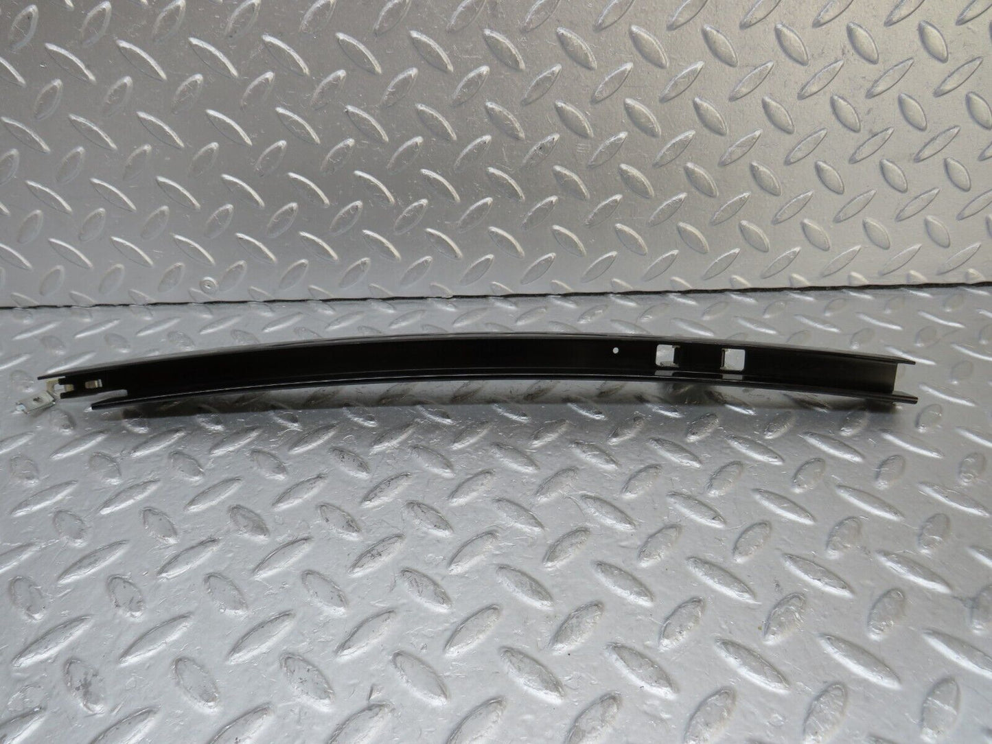 35257 Mercedes-Benz W221 Rear Left Door Window Channel 2217300119