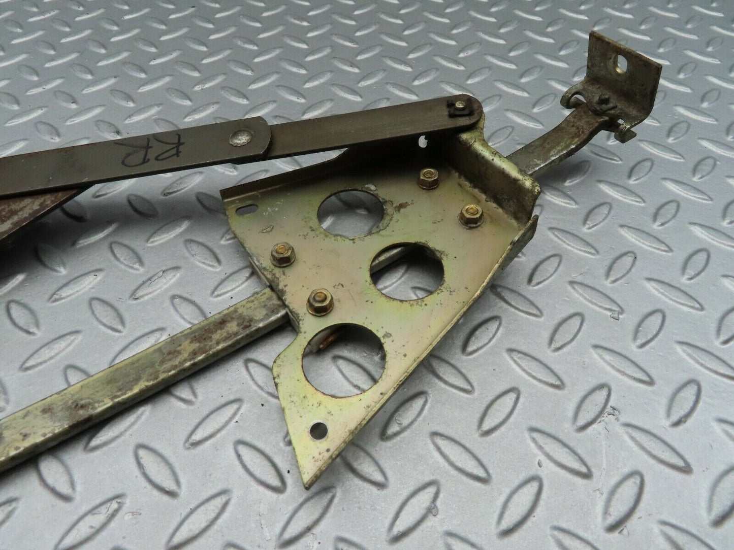 7172 Mercedes-Benz C107 350SLC Coupe Rear Right Power Window Regulator