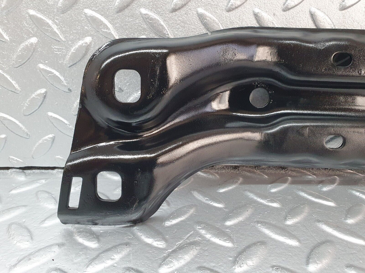 41950 Mercedes-Benz W202 C200 Gearbox Mount Bracket 2022420701
