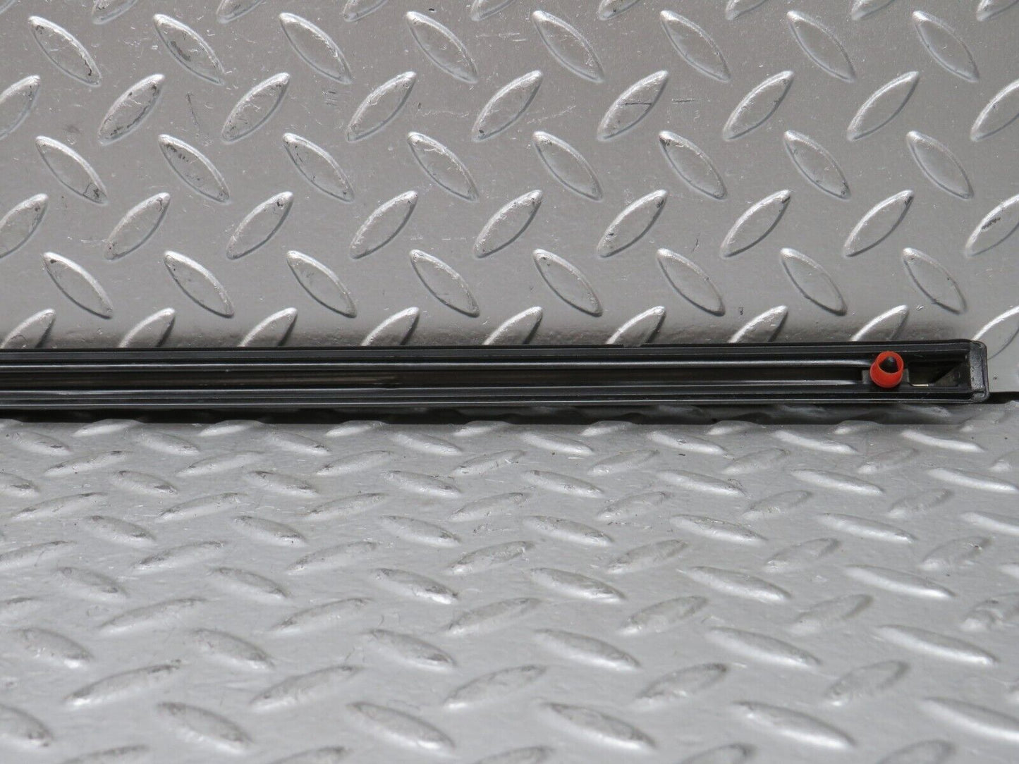 28237 Mercedes-Benz S123 240D Wagon Front Right Door Centre Moulding Trim