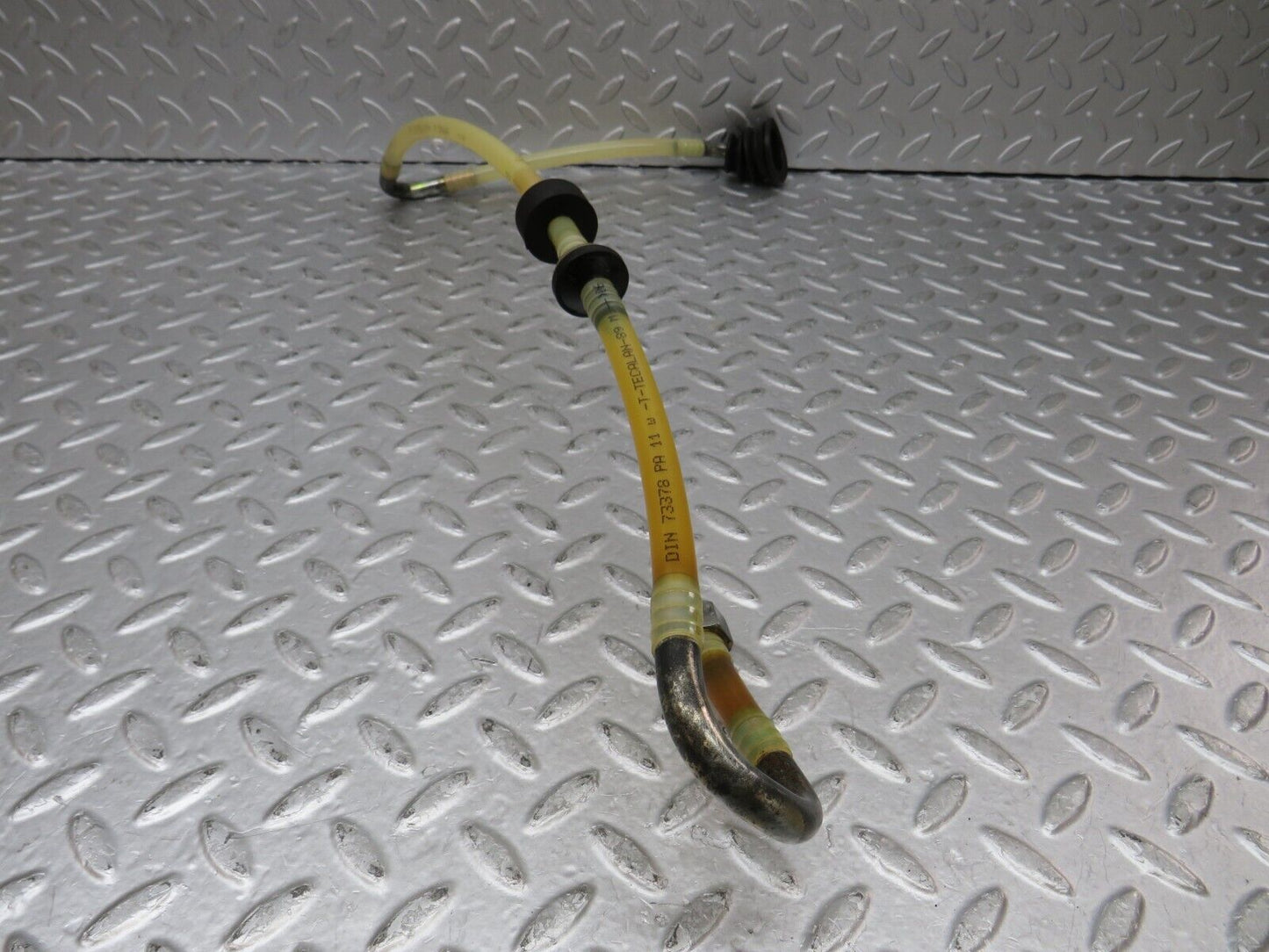 36300 Mercedes-Benz W126 420SE Brake Servo Vacuum Pipe