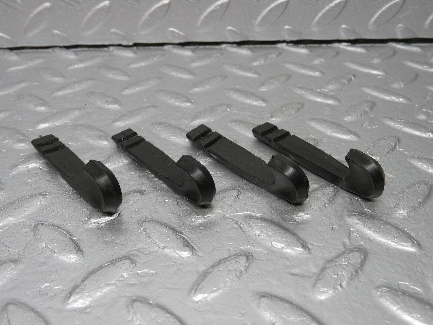40328 Mercedes-Benz W110 230 Heater Control Knob Set