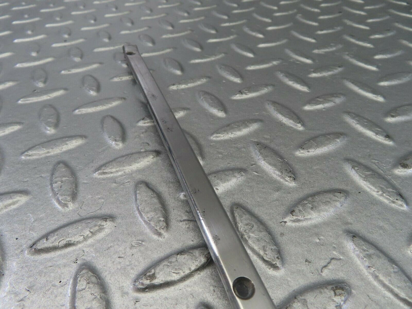 10819 Mercedes-Benz W123 230E Sunroof Chrome Trim