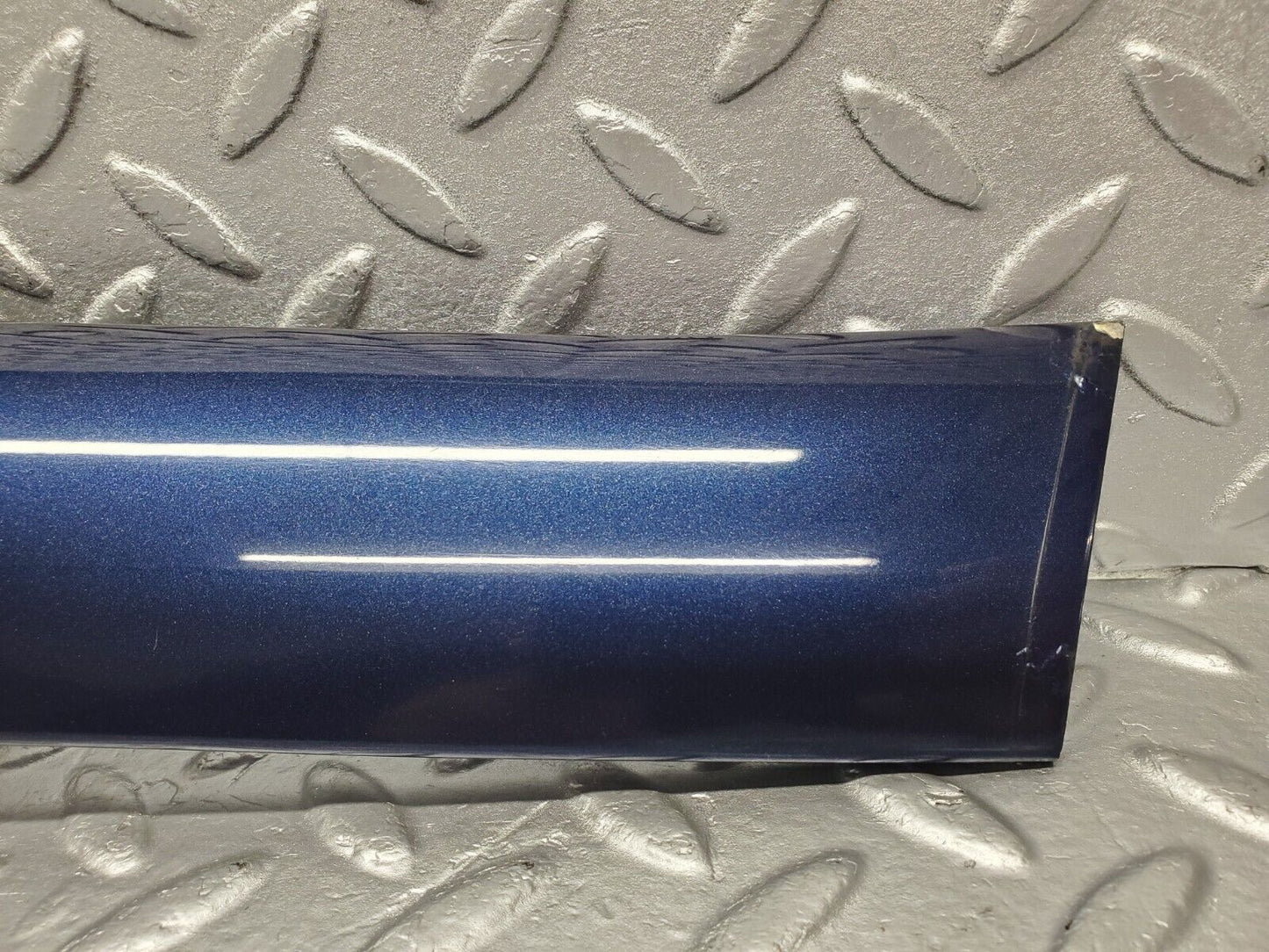 46757 Mercedes-Benz R129 320SL Coupe A Pillar Exterior Trim Right 1296980218 1296980198