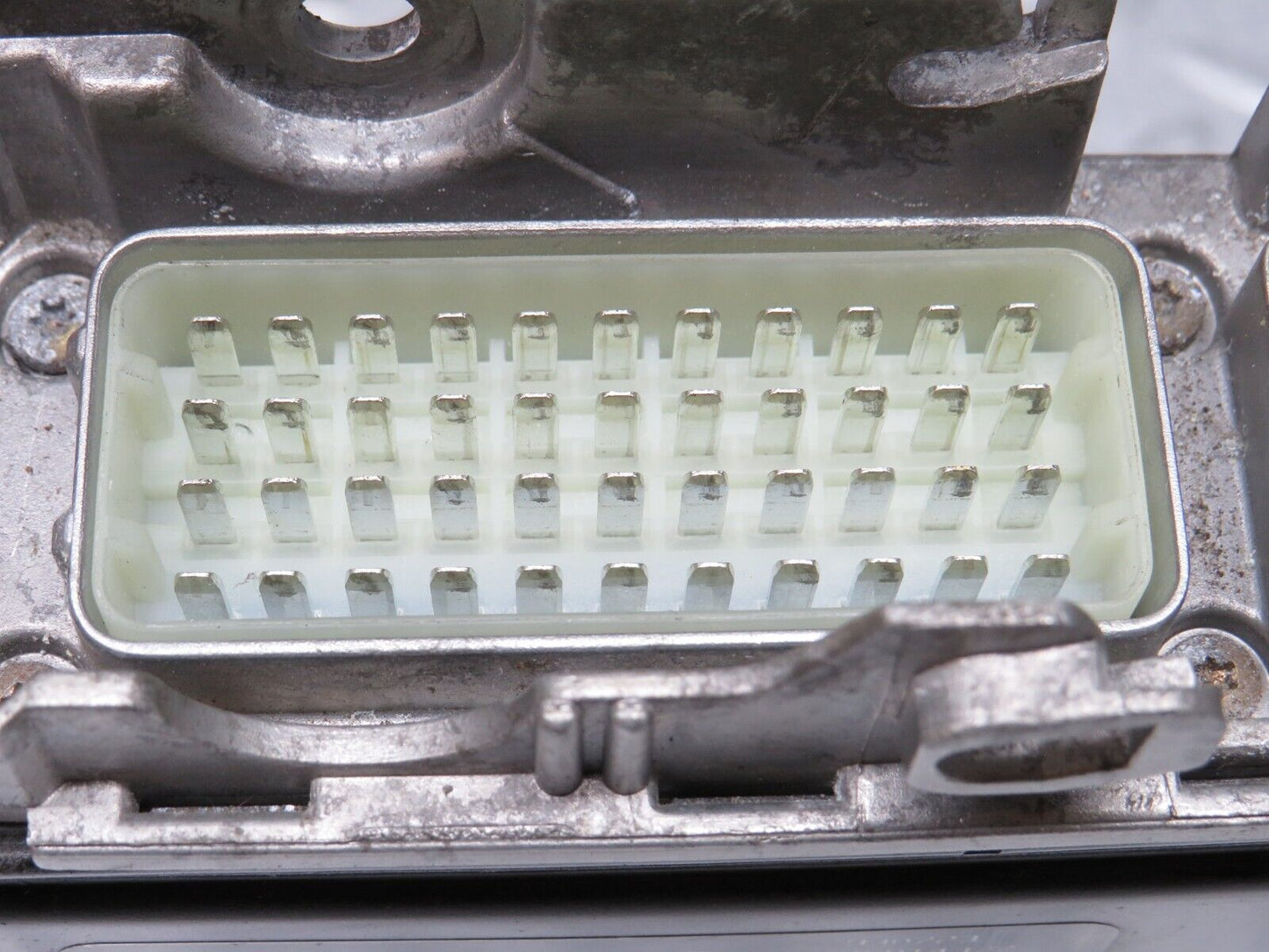 37898 Mercedes-Benz A124 320E Cabriolet Engine Control Unit ECU Bosch 0261200446 0165451832
