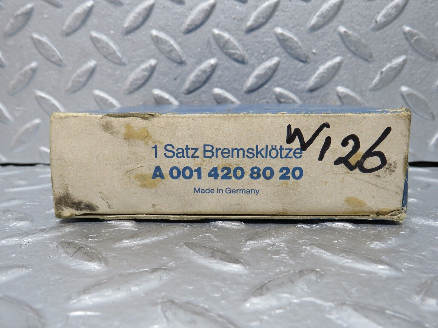 38214 Mercedes-Benz W126 Genuine Front Brake Pads New 0014208020
