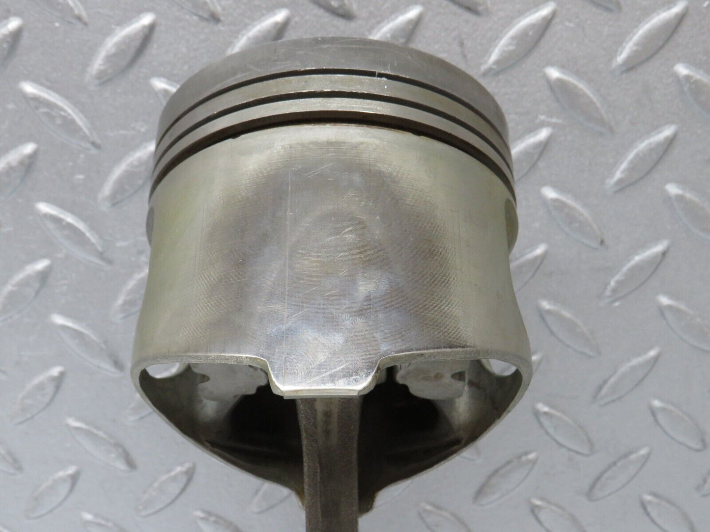 39304 Mercedes-Benz R107 500SL Piston With Connecting Rod 96,515mm