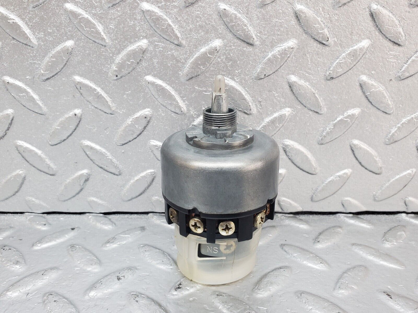 44343 Mercedes-Benz W123 280E Headlight Switch
