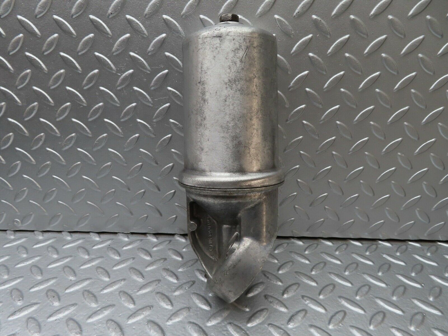 20658 Mercedes-Benz R107 450SL Oil Filter Housing 1161840309