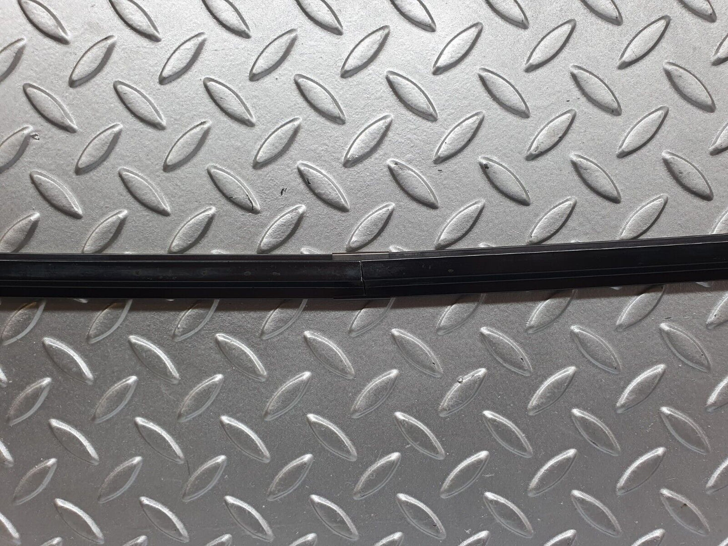 42872 Mercedes-Benz W201 190 Rear Windscreen Frame