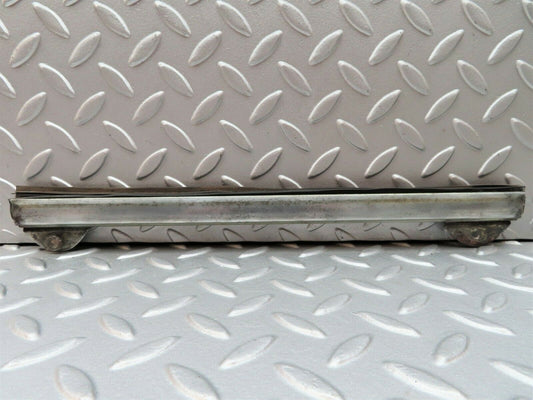 3689 Mercedes-Benz W108 280SE Front Left Door Glass Holder