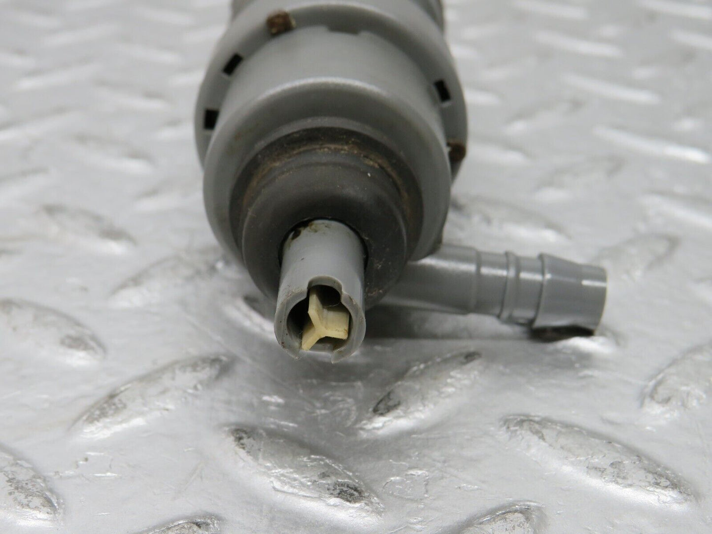 30131 Porsche 924 Windscreen Washer Pump Hella