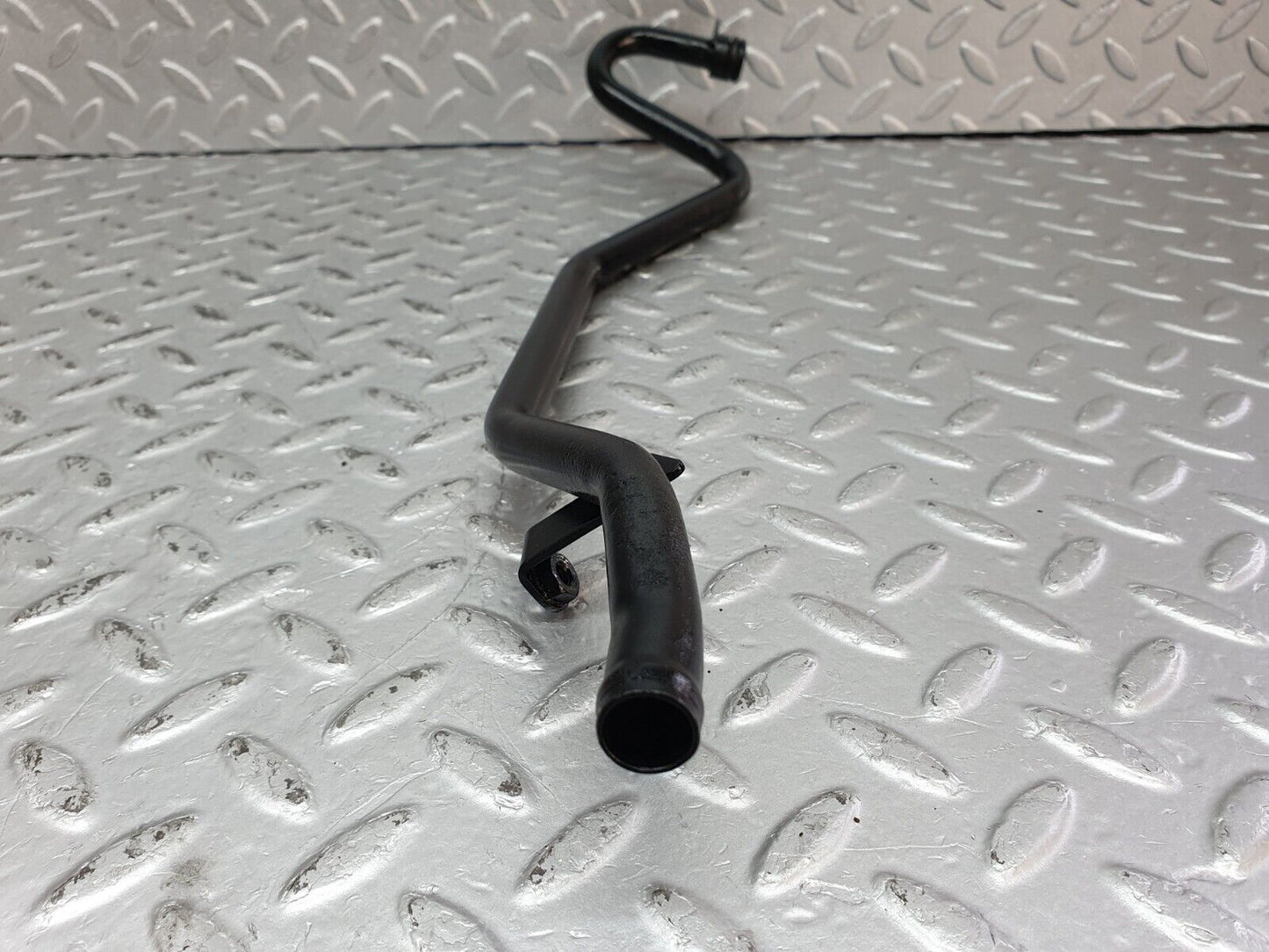 41235 Mercedes-Benz W126 300SE Coolant Pipe