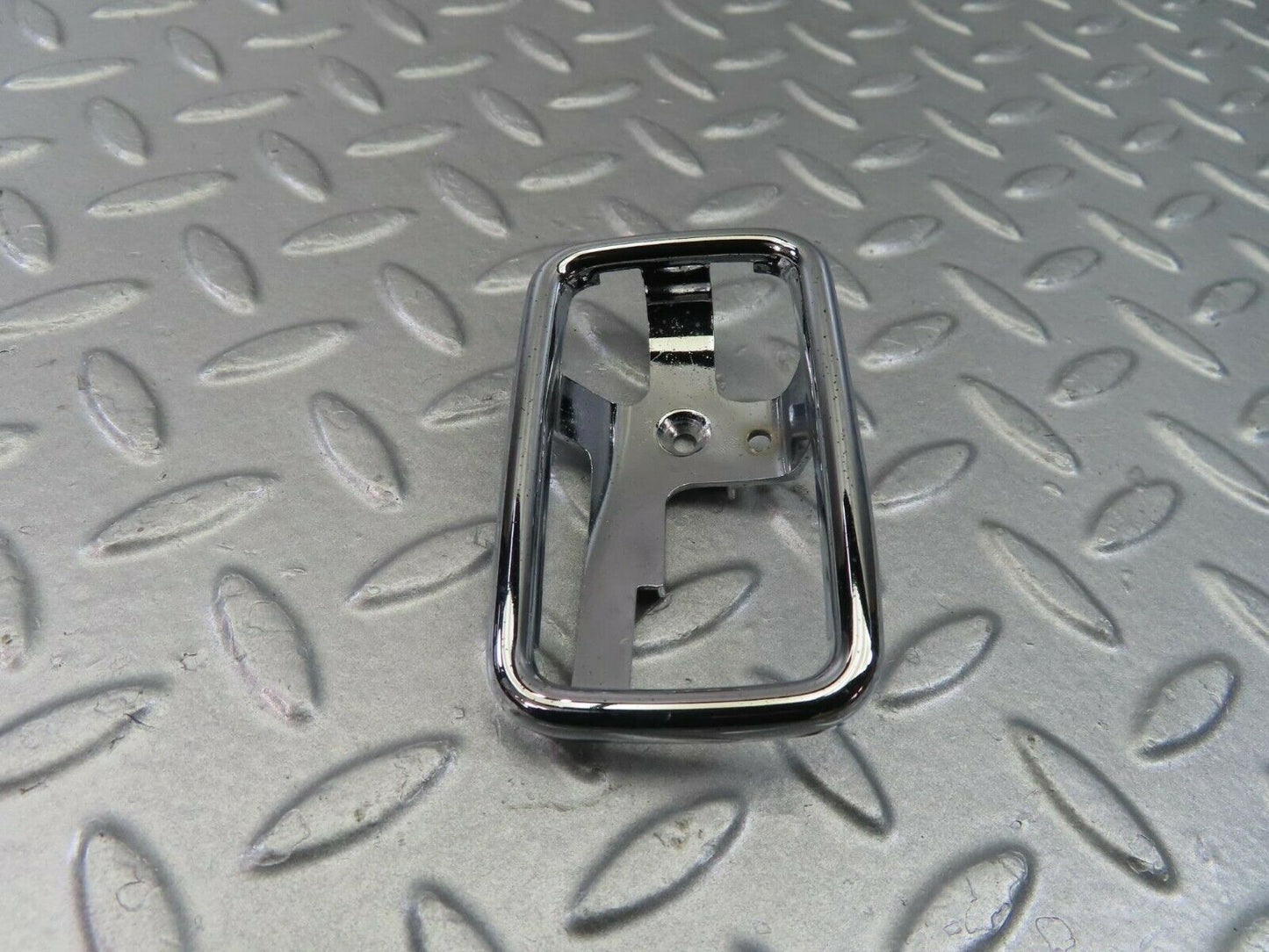8884 Mercedes-Benz W108 Chrome Frame For Door Opener Left 1087660511
