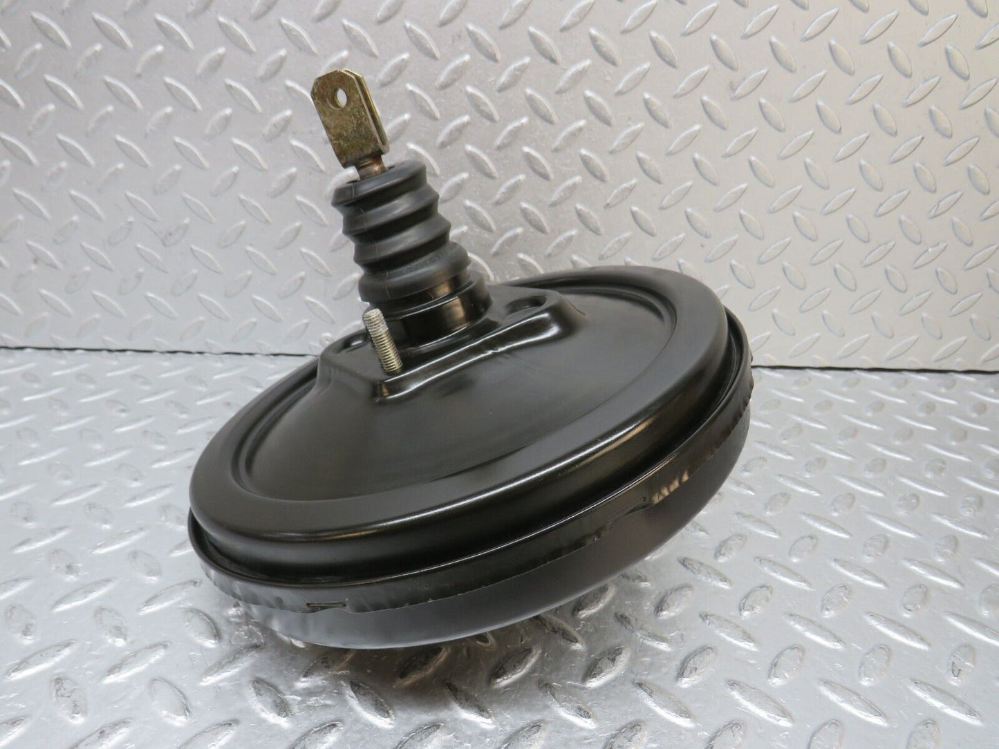 37968 Mercedes-Benz A124 320E Cabriolet Brake Booster Lucas 0044301630
