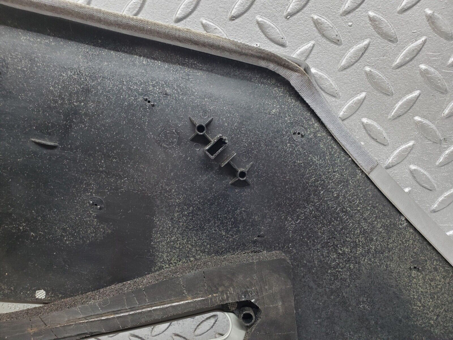 44637 Mercedes-Benz W124 220E C Pillar Cover Panel Right Side Grey 1246950830