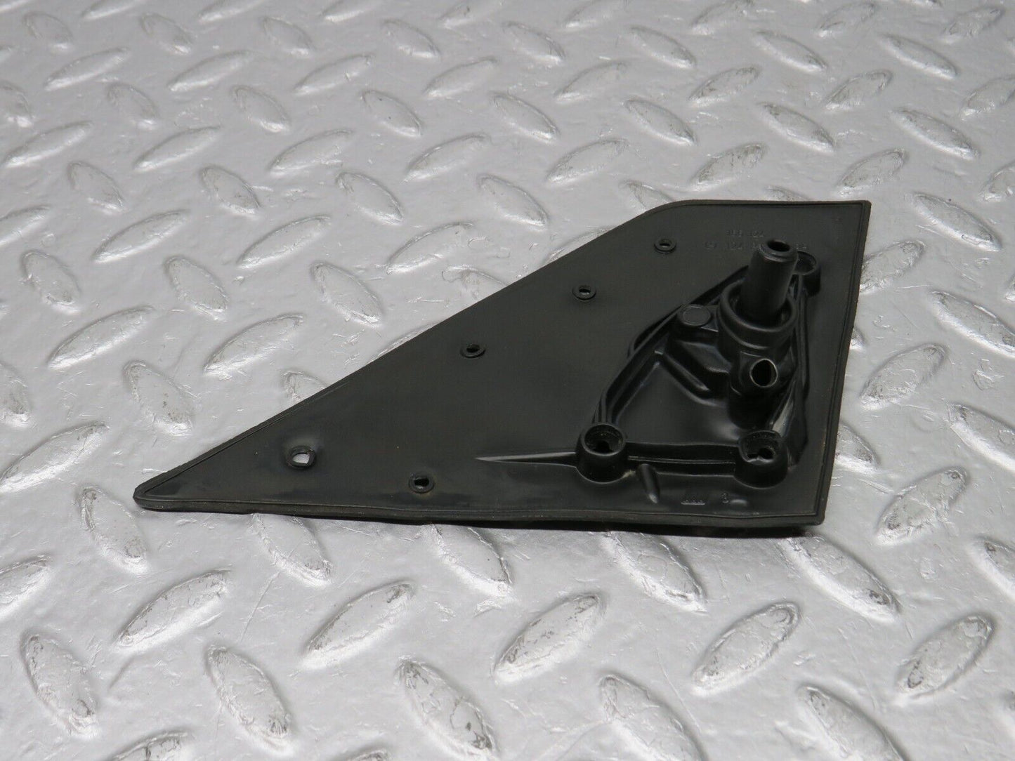 38868 Mercedes-Benz W201 190E 2.6L Wing Mirror Rubber Seal Right 1248110298
