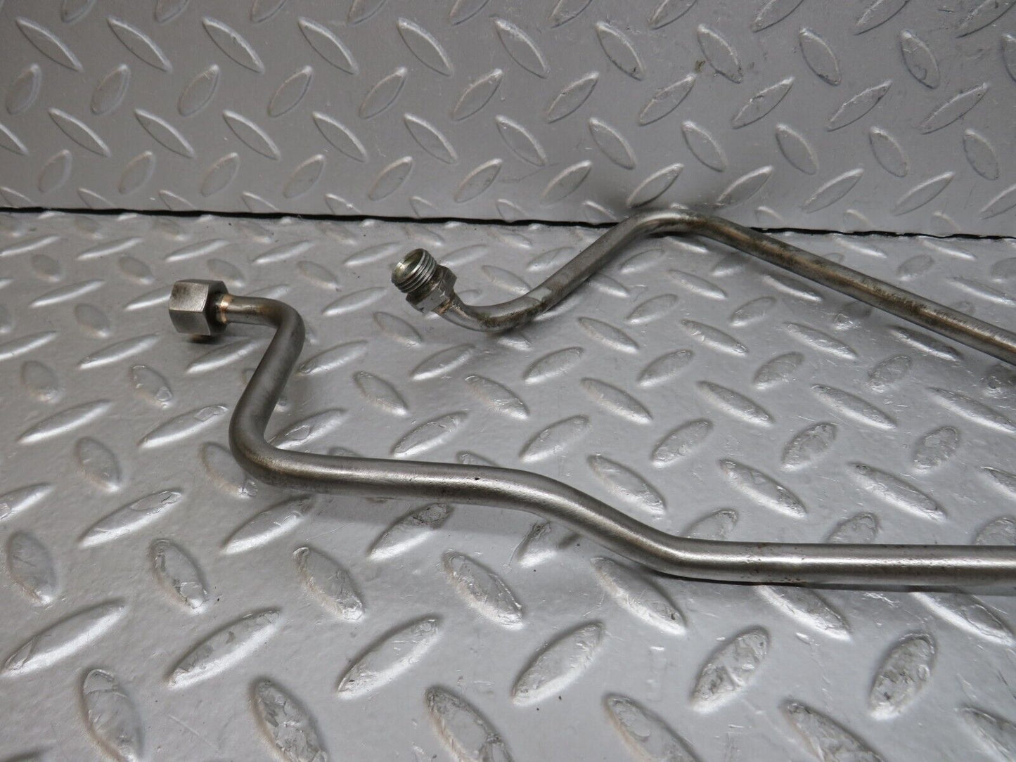 37667 Mercedes-Benz W109 300SEL Power Steering Oil Hose Pipe