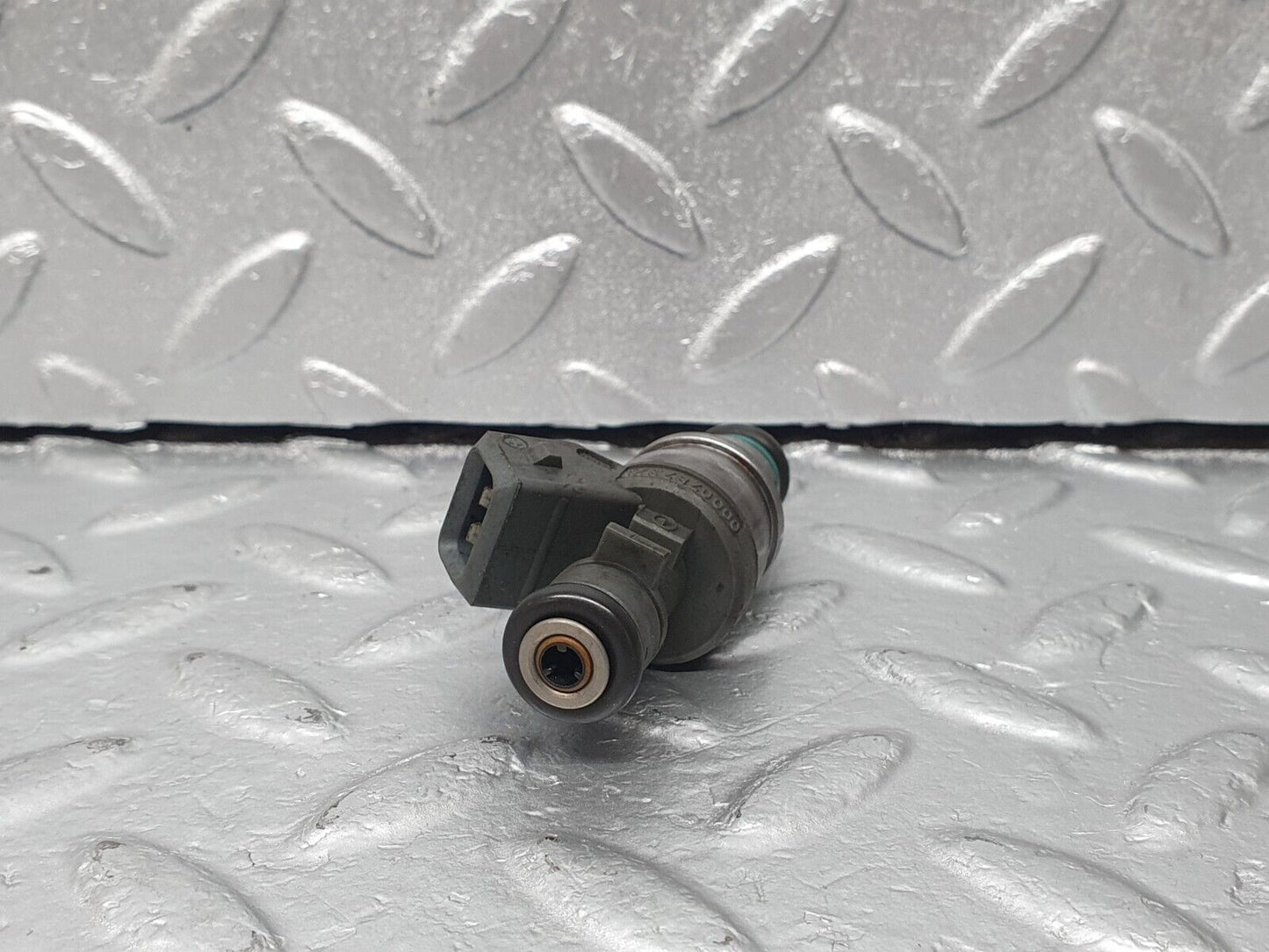 42369 Mercedes-Benz R129 320SL Coupe Fuel Injector Bosch 0000787323 0280155209
