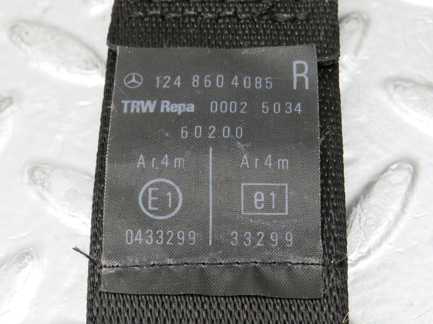 32635 Mercedes-Benz S124 300TE Front Right Seat Belt With Buckle 1248604085