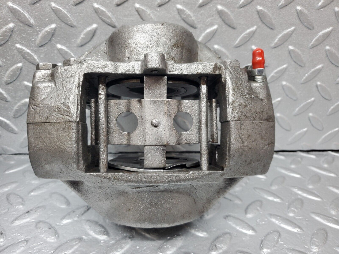 45916 Mercedes-Benz W126 420SE Front Brake Caliper Left & Right ATE
