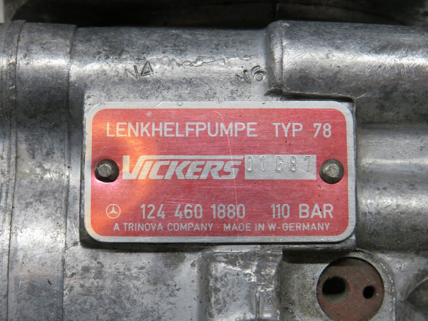34150 Mercedes-Benz W124 260E Power Steering Pump 1244601880