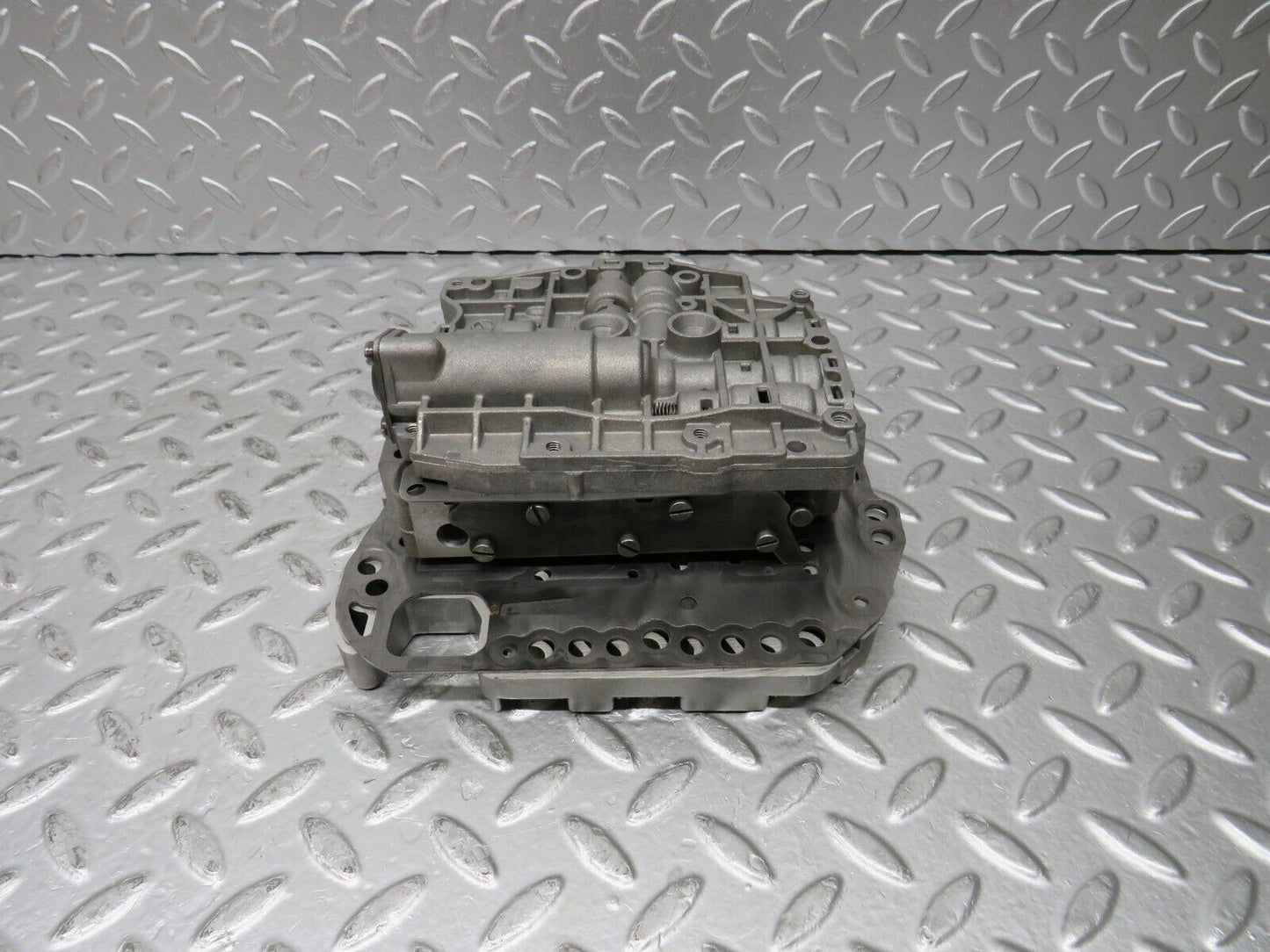 30223 Mercedes-Benz W123 230E Auto Gearbox Valve Body 722.122 1162770901