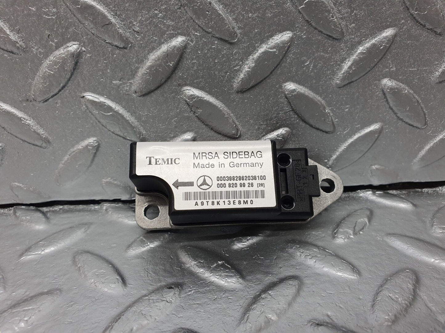 41857 Mercedes-Benz W202 C200 SRS Airbag Crash Sensor Temic 0008209926