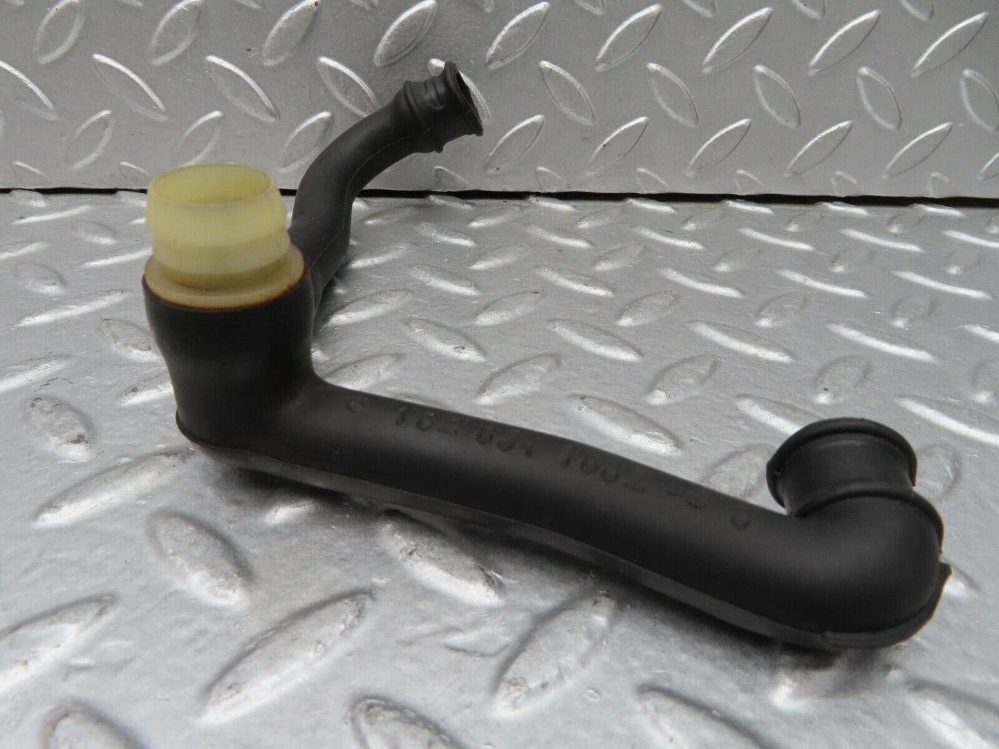 15334 Mercedes-Benz W123 230E Air Intake Pipe 1020941682
