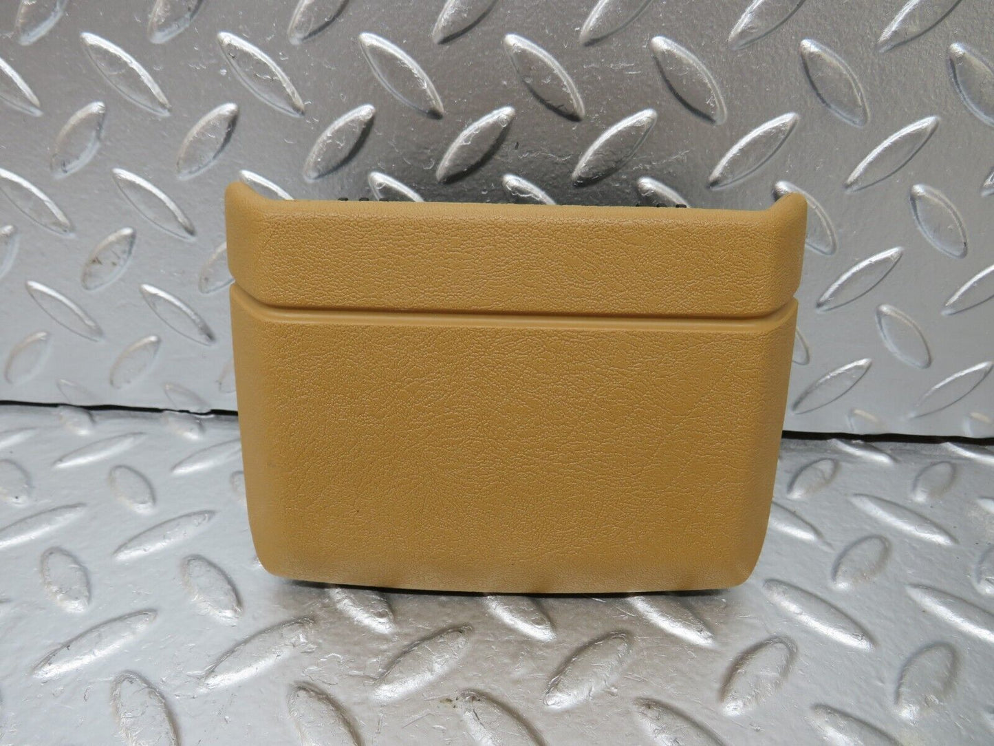25492 Mercedes-Benz W123 200 Rear Ashtray Palomino