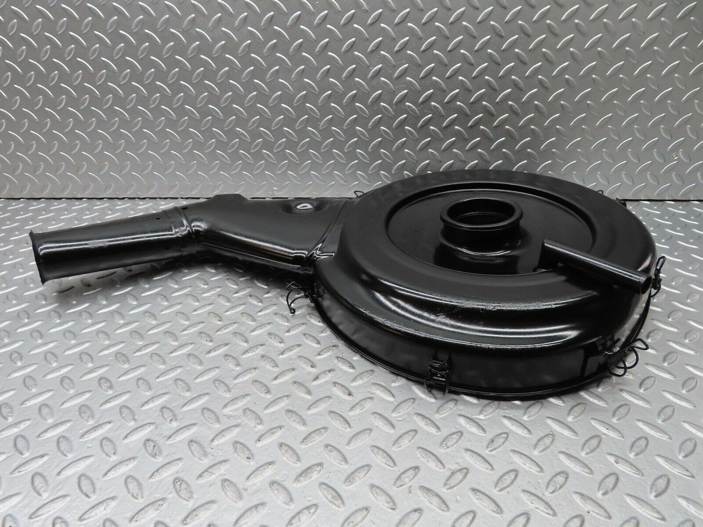 20545 Mercedes-Benz R107 450SL Air Filter Box Housing 0070942702