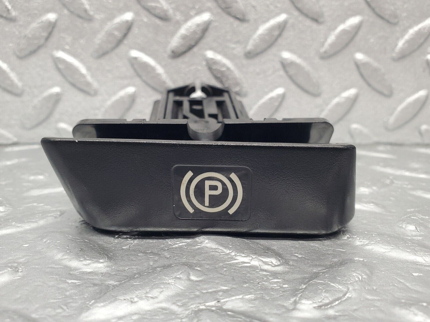 46011 Mercedes-Benz W220 S430 Parking Brake Release Handle 2204270312 2204270220