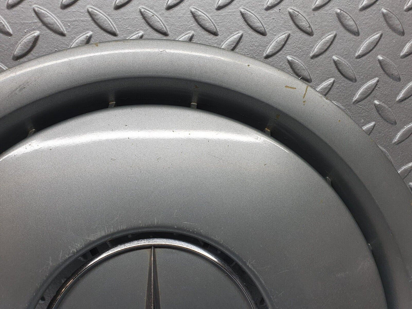 42881 Mercedes-Benz W201 190 2.0L Wheel Trim Hub Cap 14" 2014010324