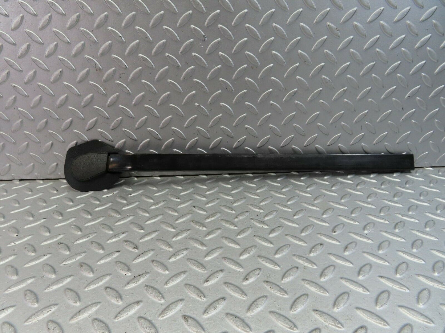 9621 Mercedes-Benz C123 280CE Coupe Left Seat Belt Runner 1239192520