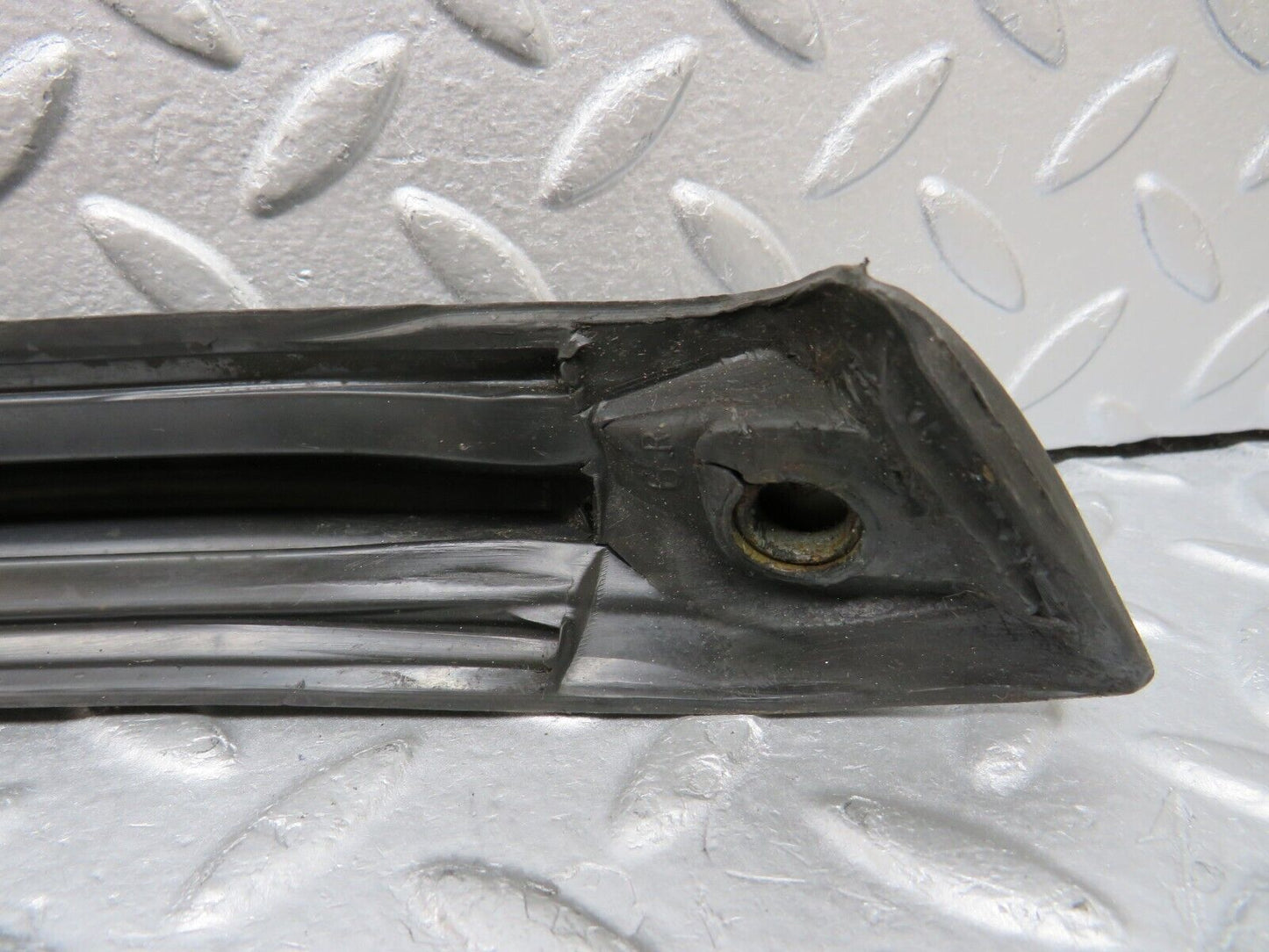 35628 Mercedes-Benz R107 280SL Rear Bumper Rubber