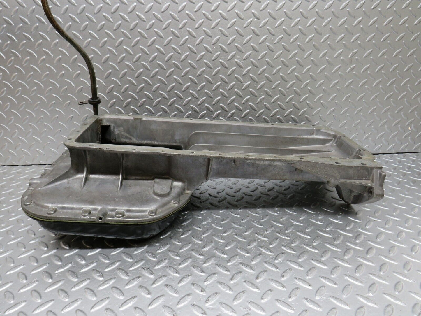 34530 Mercedes-Benz C126 380SEC Coupe Oil Pan Oil Sump 1170140002