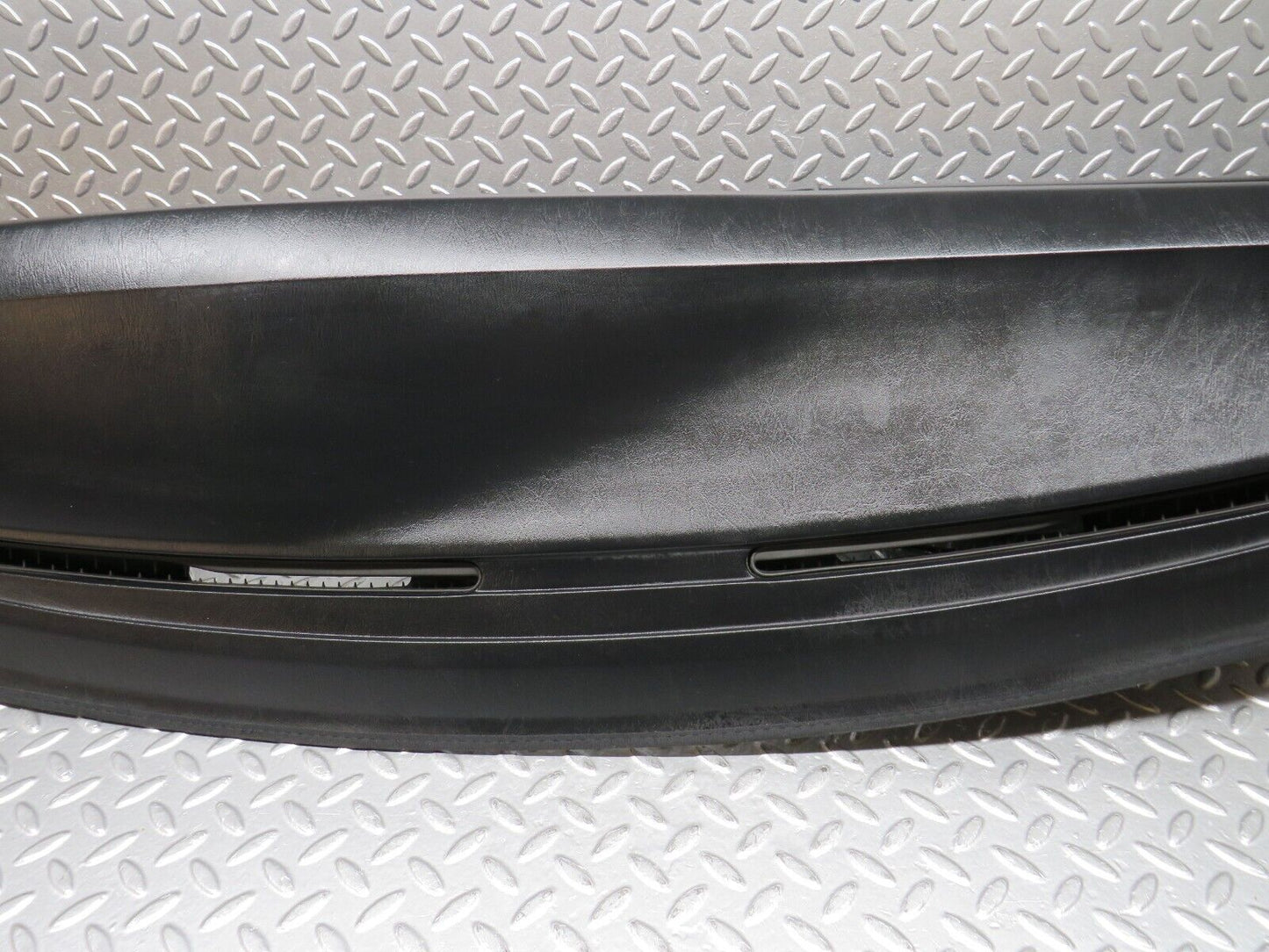 31553 Mercedes-Benz W201 190LE Dashboard Black