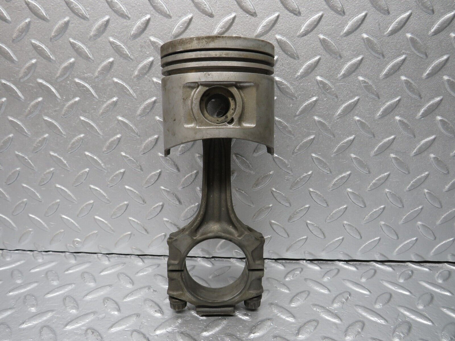 40023 Mercedes-Benz R107 350SL Piston With Connecting Rod 92.00mm