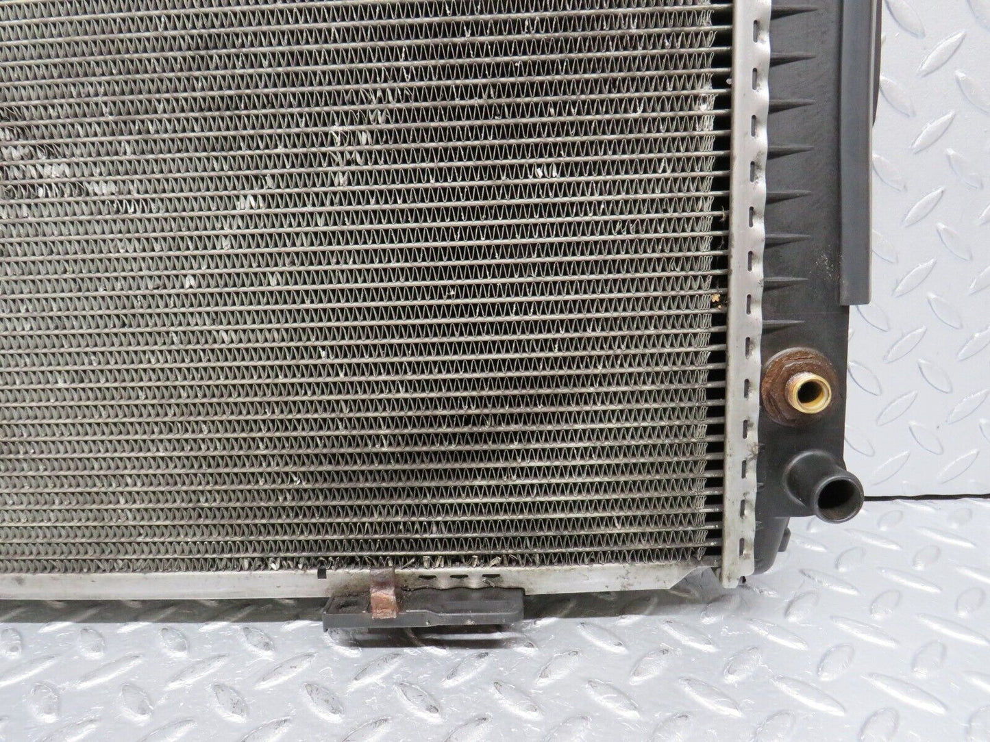 38979 Mercedes-Benz W201 190E Engine Coolant Radiator Behr