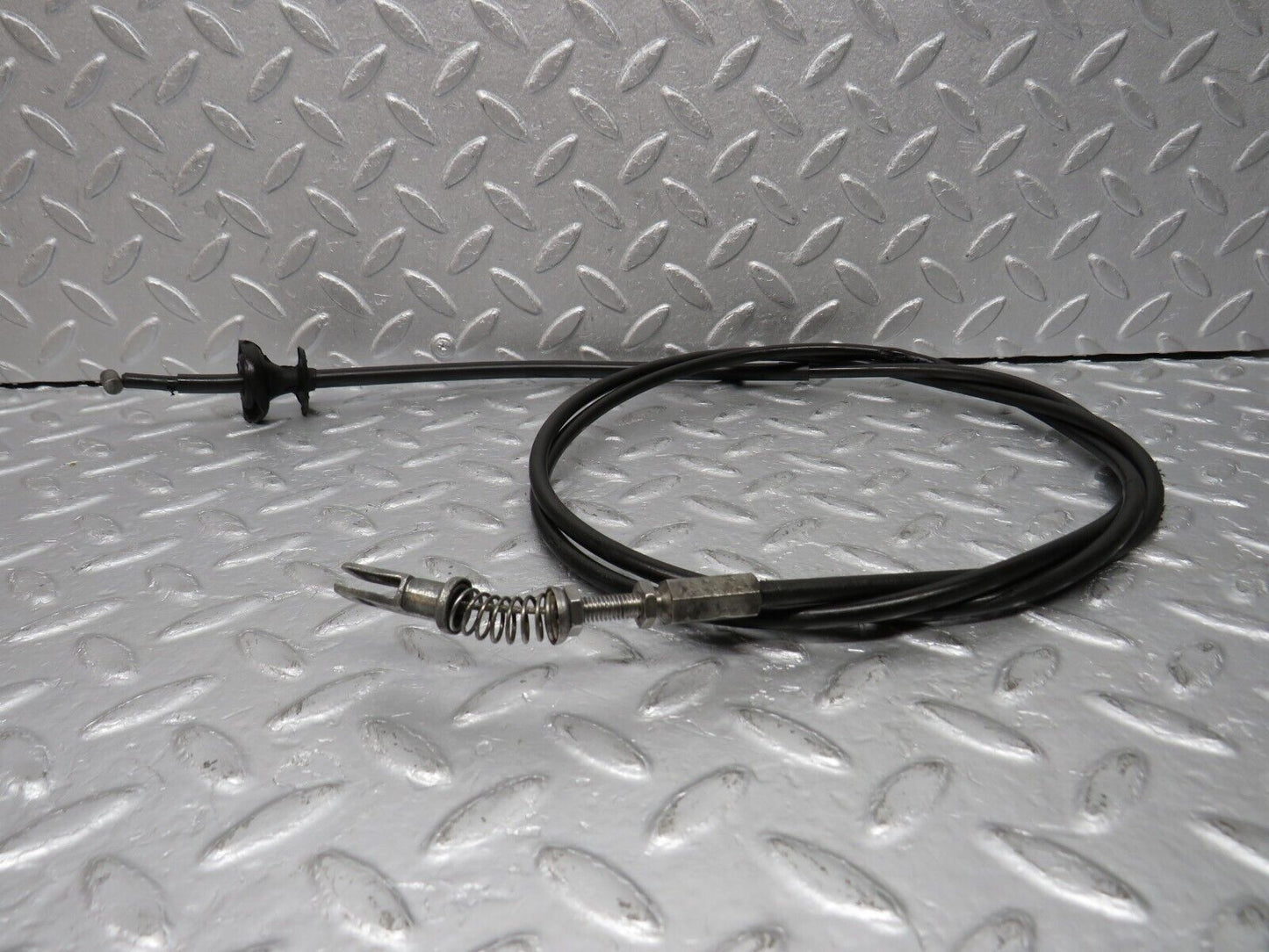 39210 Mercedes-Benz R107 500SL Coupe Bonnet Release Cable 1119970781