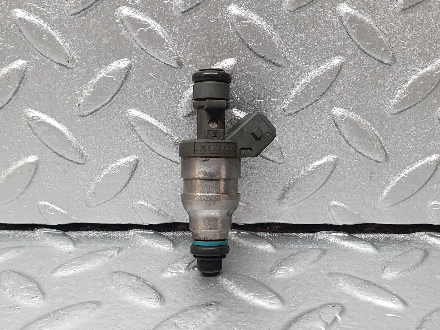 42371 Mercedes-Benz R129 320SL Coupe Fuel Injector Bosch 0000787323 0280155209