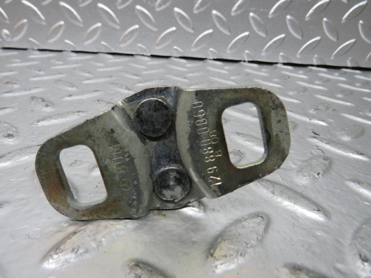 24893 Mercedes-Benz W140 S320 Bonnet Lock Latch 1298800060