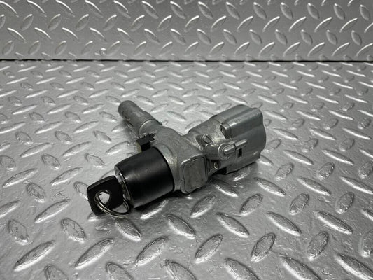 30200 Mercedes-Benz S123 240D Wagon Steering Lock Ignition Switch With Key